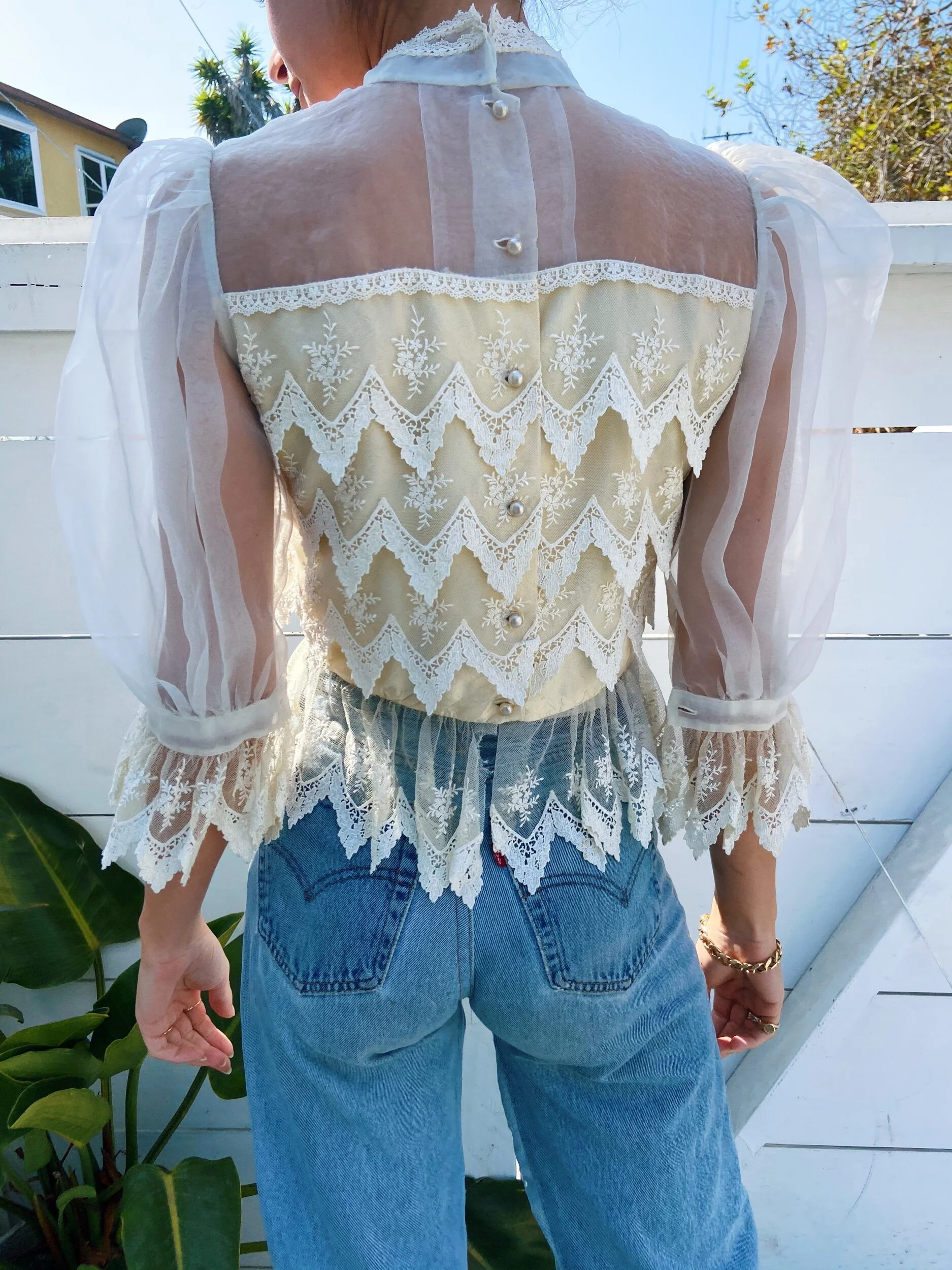 1E97796D-61DB-4AAA-9558-E60CD83DA8C1