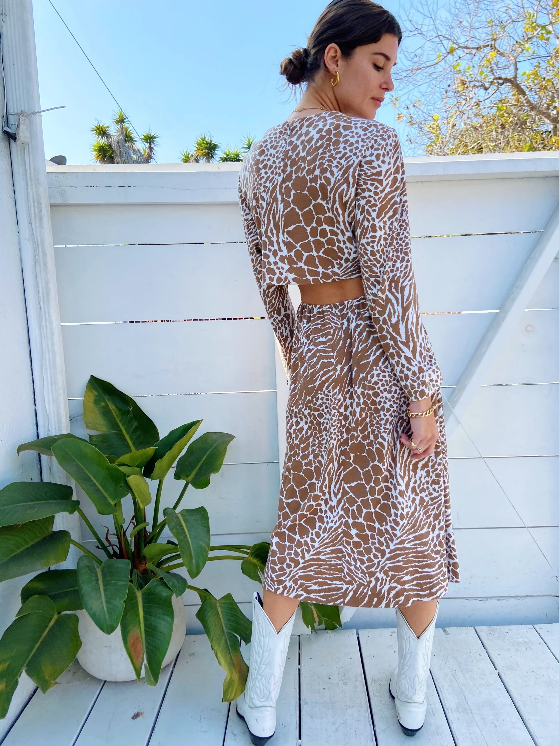 57A92A4B-0178-49DC-A83F-74D099365449