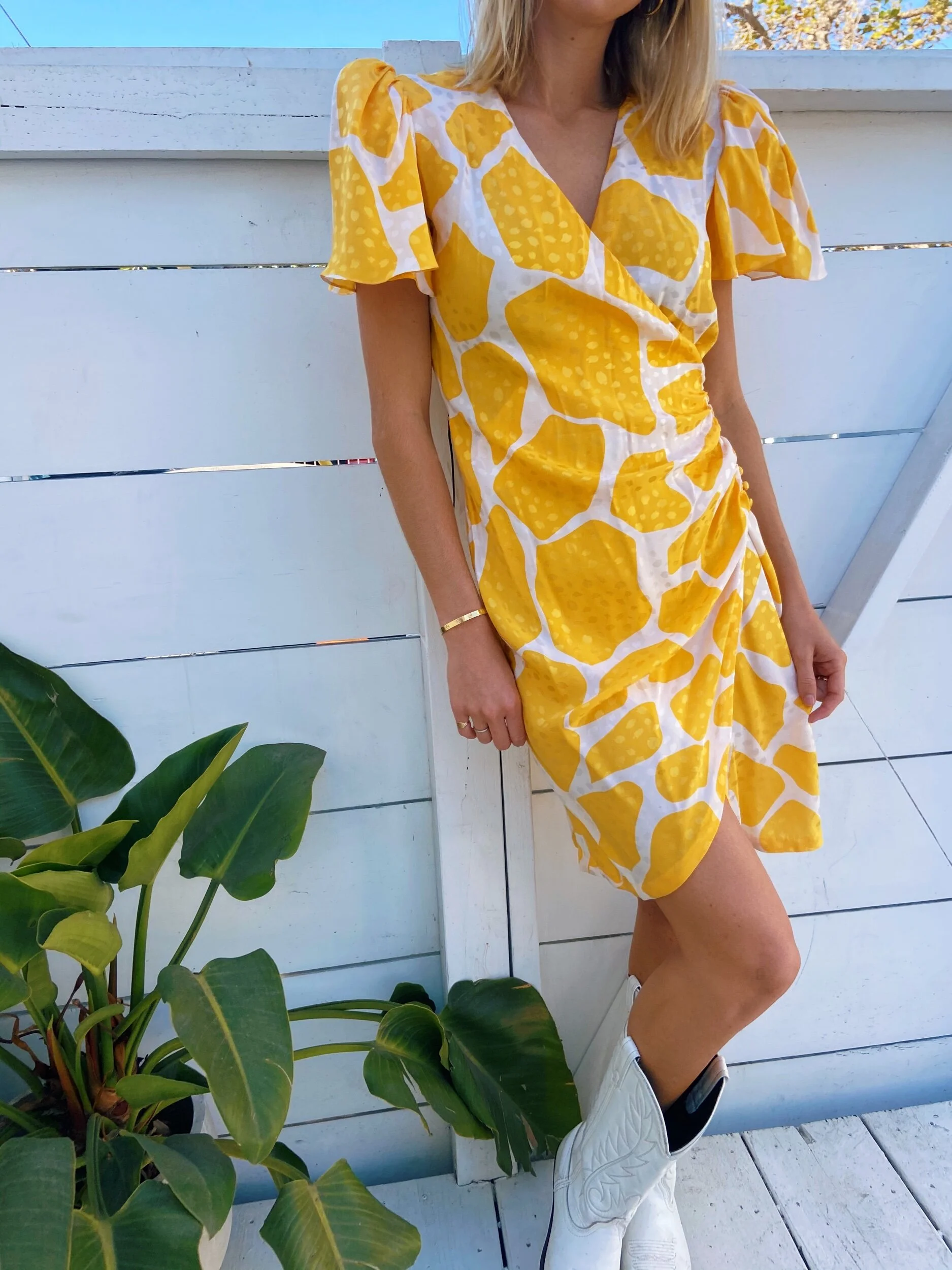 75BA79B8-0BA4-4064-ACE4-736AA73FD779