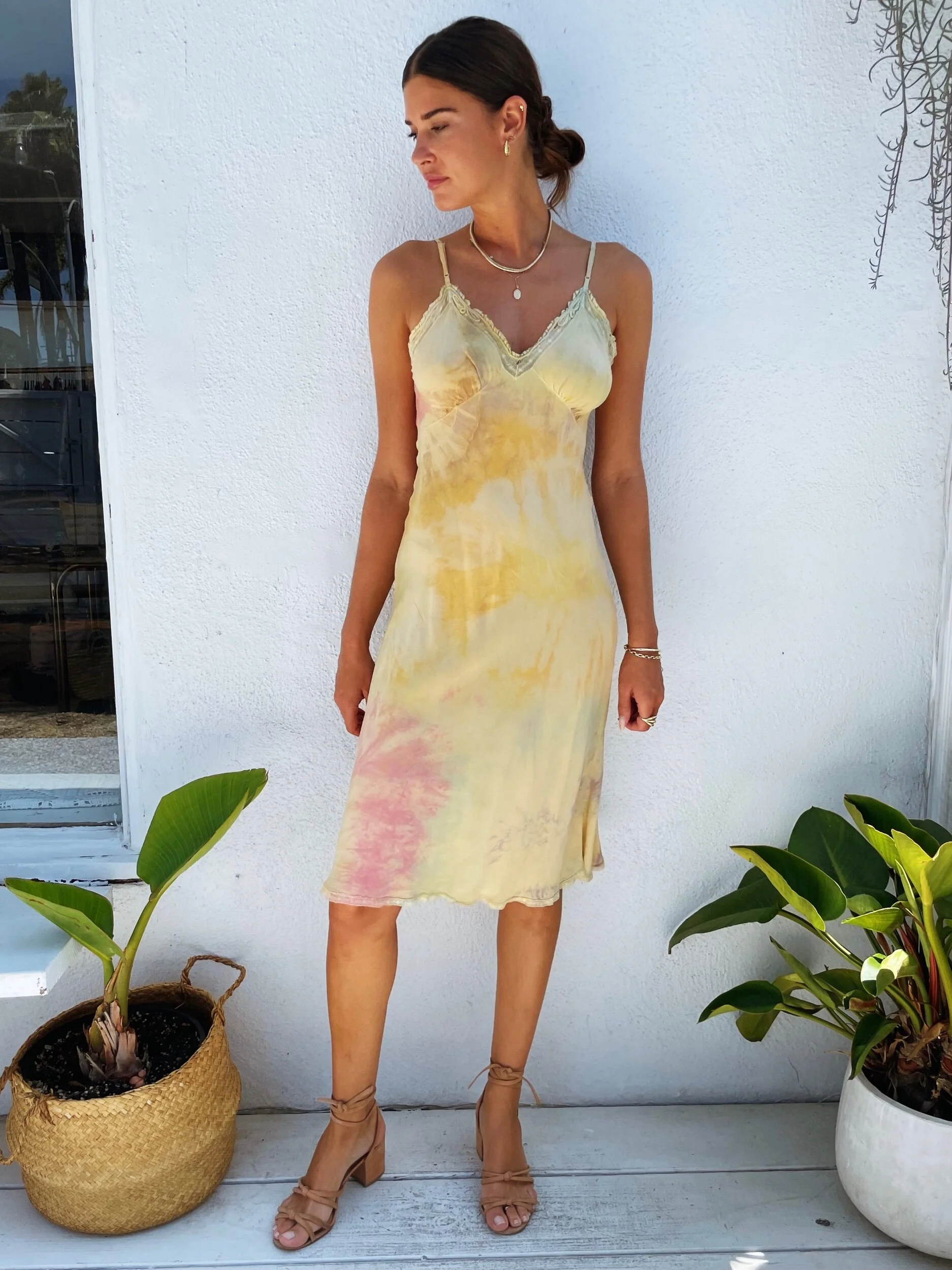 1942680A-5E6F-4EC0-98EF-D8DF3D6153B4