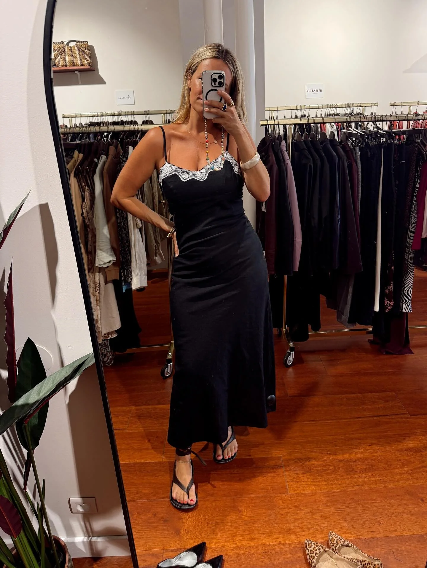 Will travel for vintage. Drop 2 of my Europe finds coming this Friday at 10am pst 🌹