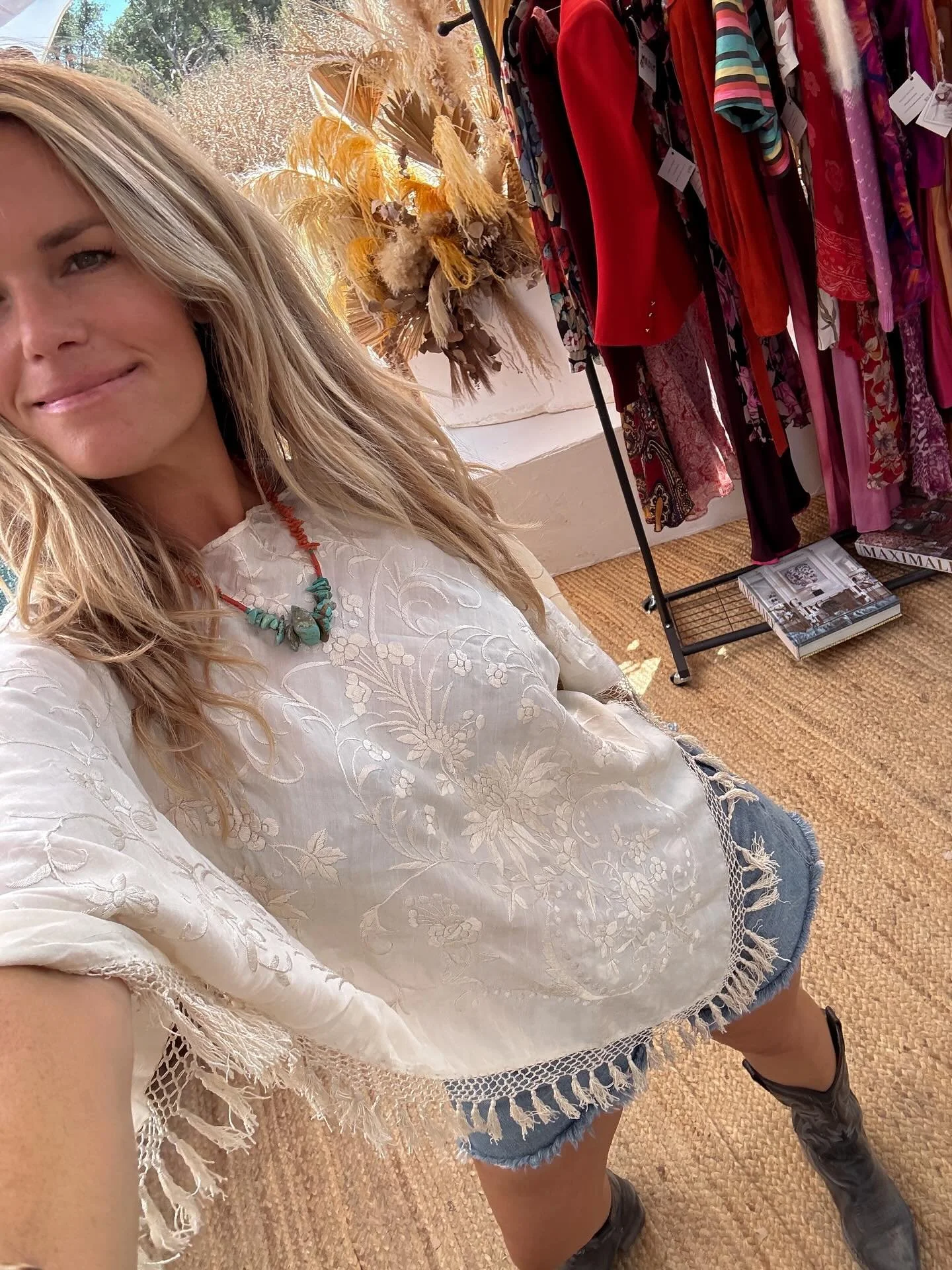 Saddle up ~ these pieces from Round Top are now avail. See details below + DM me for dibs 

1. 1930 poncho XS-M $228
  2.  D&amp;G lace skirt M/L $325
  3.  1980s fur coat S-L $275
  4.  Blue lace dress XS-M $248
  5.  French chemist S-L
  6.  1930s 