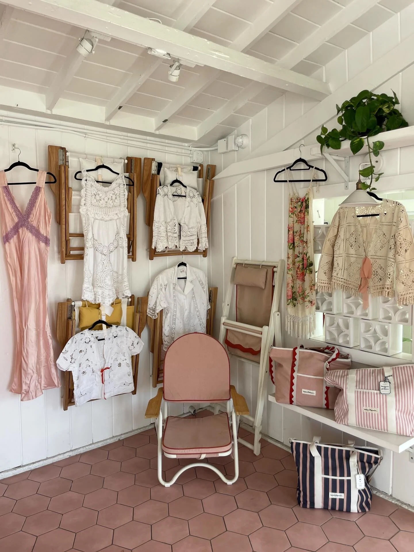 If you&rsquo;ve ever been to one of our @businessandpleasure_co pop ups ~ you get it! Such a fun day with vintage, jewelry, DJ + drinks all at the cutest space in Laguna Beach. See you there this Saturday 2/21 11-3pm ☀️