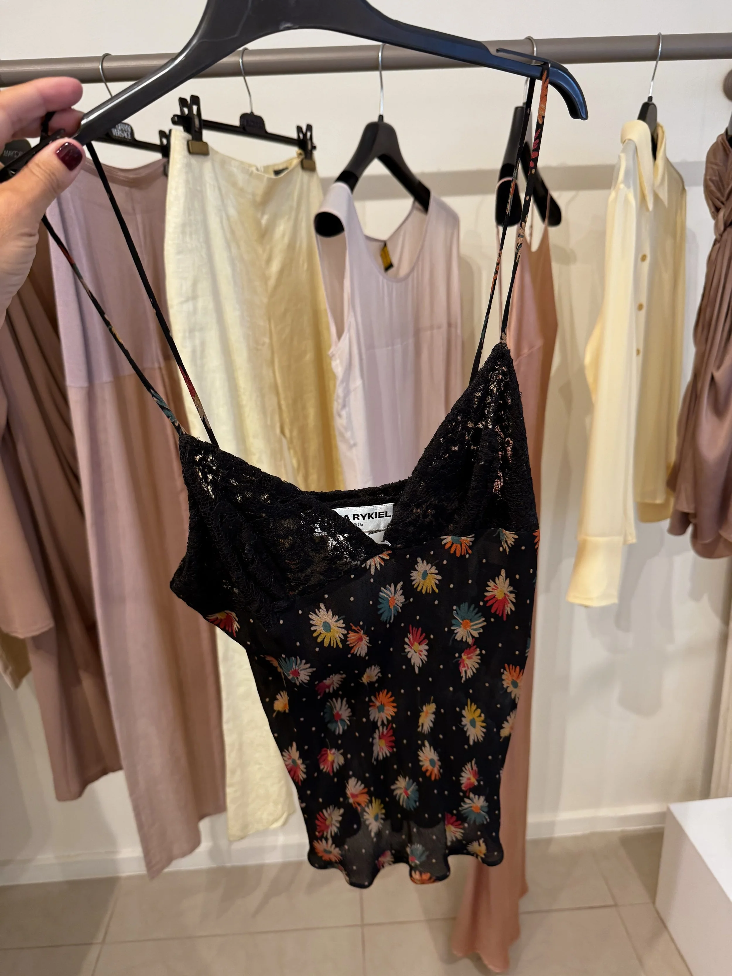A quick trip to Athens to source for @acurrentaffair ~ Showing what I found next weekend Sept 19+20 come see me ! 

Ps tagged all my favorite shops x