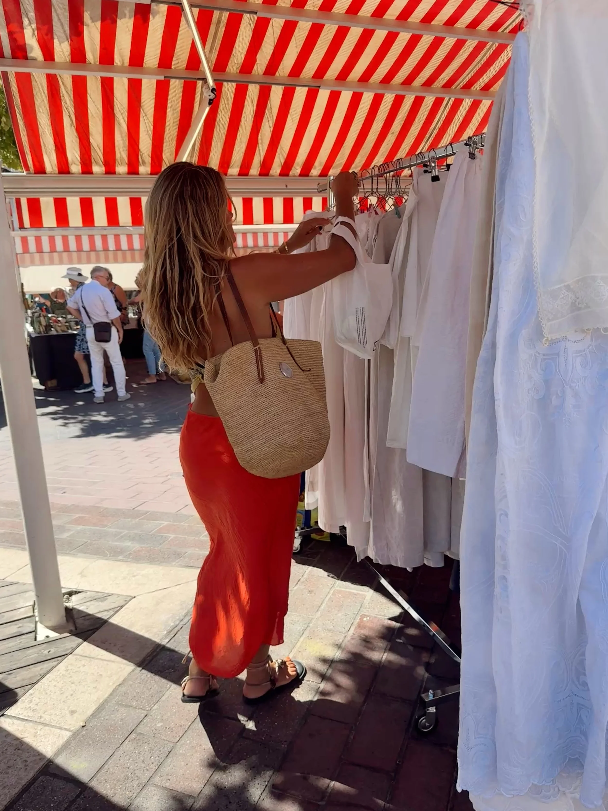 Checked off something I didn&rsquo;t even know was on my bucket list ~ the flea market in Nice, which turned out to be the most charming flea I&rsquo;ve ever been to. @maisonmayfaire had been telling me for years and now I get it. 😍😍 And then Antib
