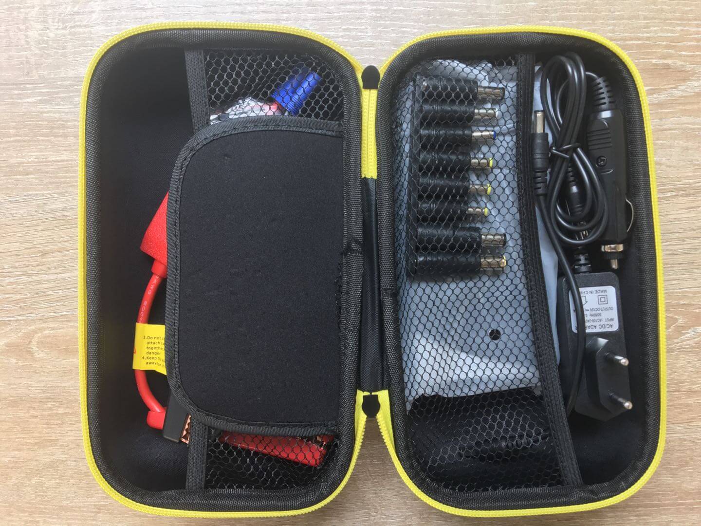 Portable Multi-function AUTO Emergency Start Power 5.jpg