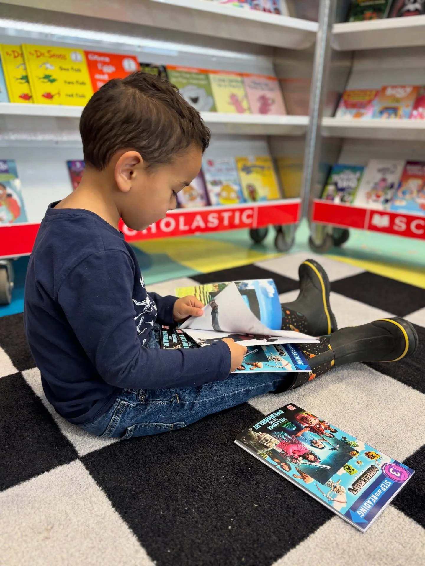 🎄Christmas is right around the corner, and the Scholastic Book Fair at Discovery Center at Stony Point is the perfect place to find cool gifts for the special kids in your life.

Bring your little ones to explore, choose, and fall in love with a boo