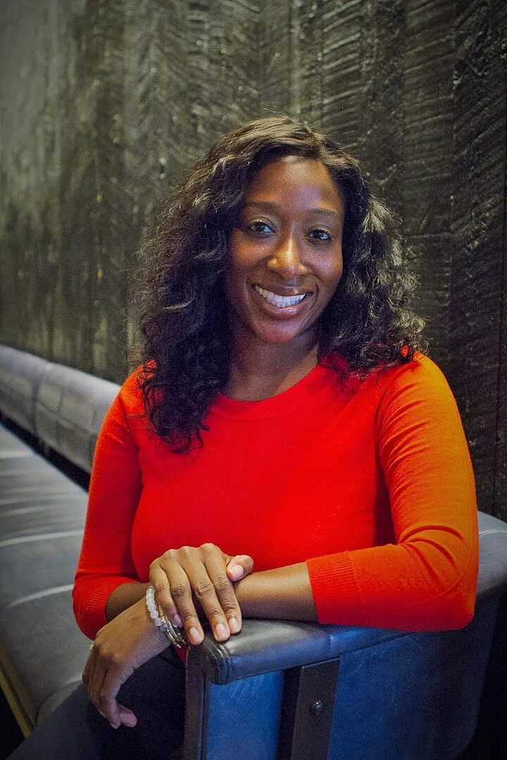 Simone Castillo, EMBA (SHE. HER.)