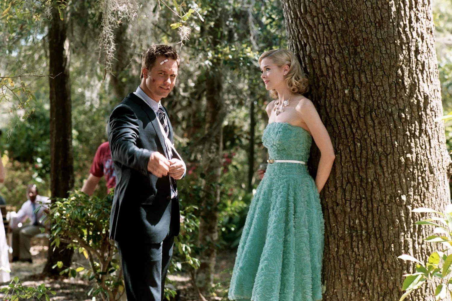 Scott Porter & Jamie King on the set of "Hart of Dixie"