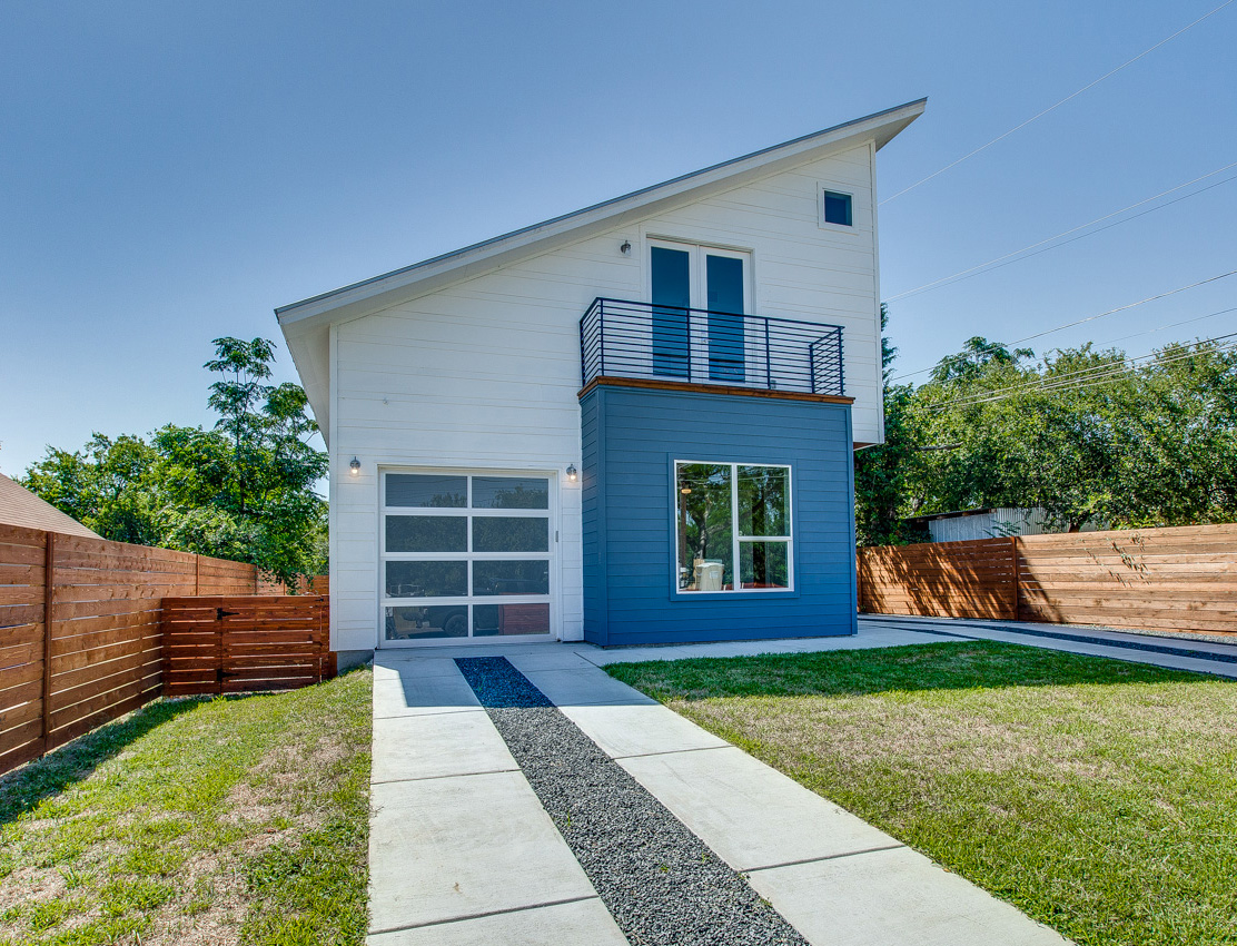 1131 Mason Avenue Unit A, Austin TX 78721 (SOLD) Bedrooms: 4 | bathrooms: 3 | size: 1,923 sqft
