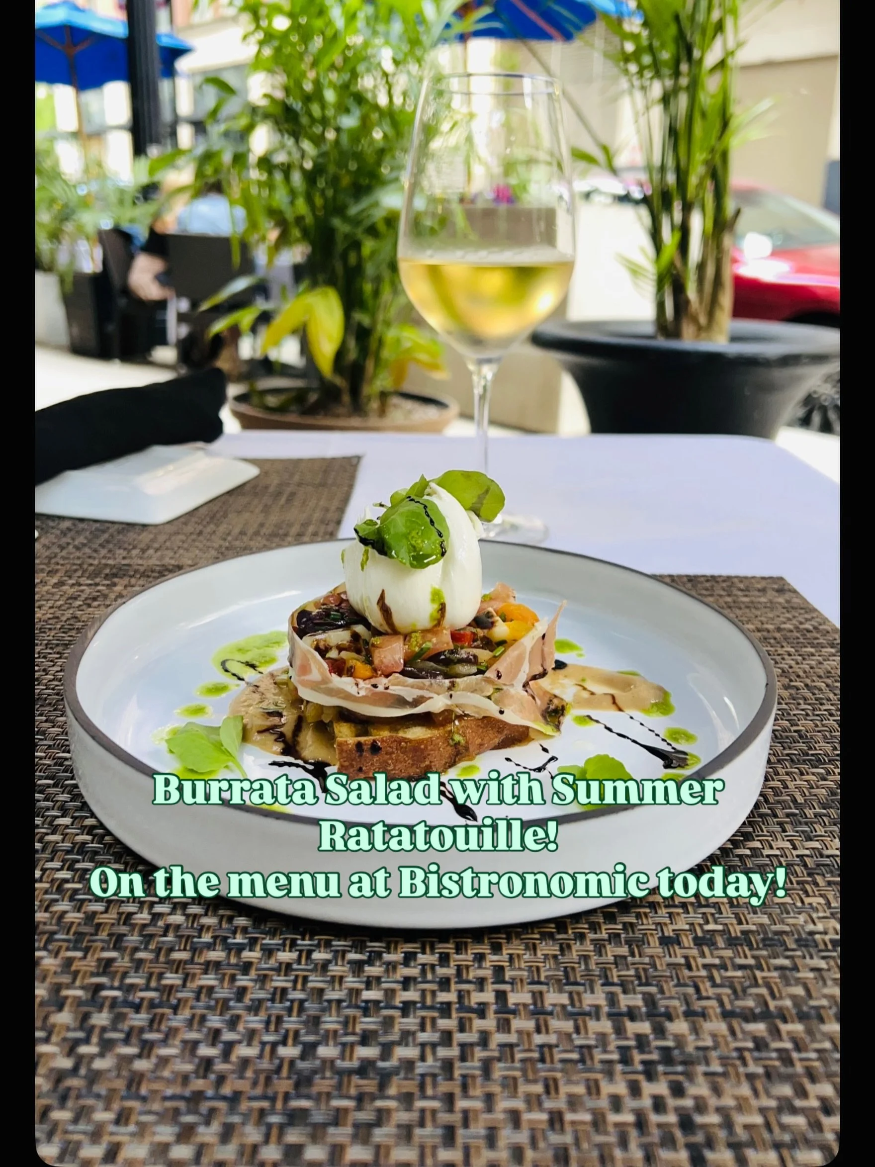 A perfect Sunday Dish for Lunch &amp; Dinner at Bistronomic today!
#thingstodoinchicago #mccormickplace #chicagodinner #goldcoastchicago #asco