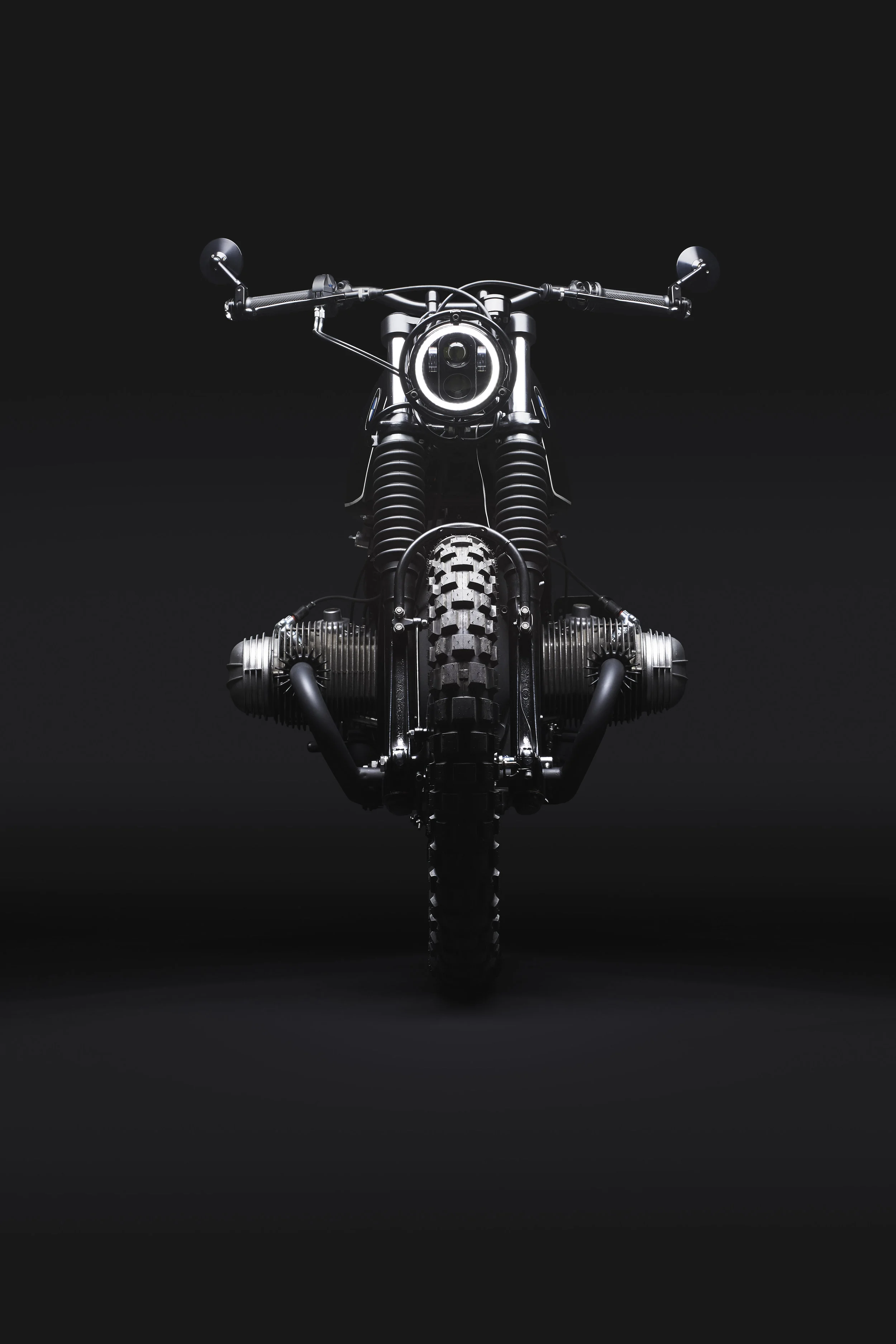 2018-08-31_TimeMachine-BMW_Shot-07_550_W_1.jpg