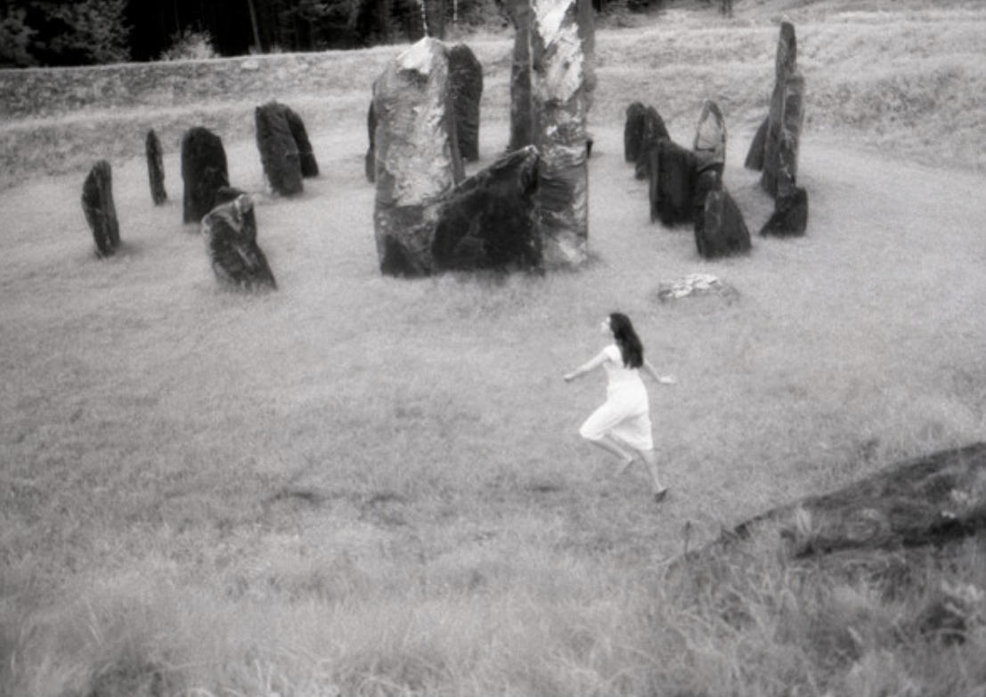 Galerie XII - When the Veil is Thin