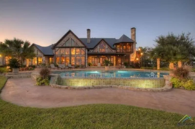 Huge House.jpg