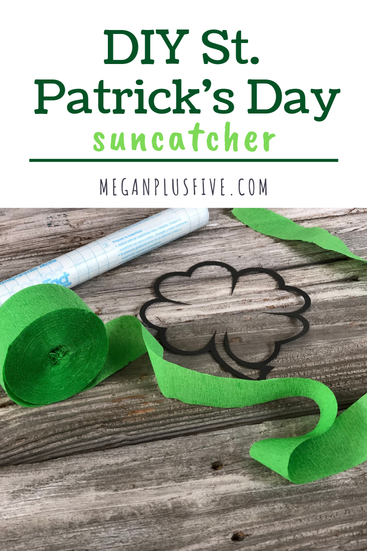 DIY St. Patrick's Day suncatcher, easy tutorial to make your own with your kiddos