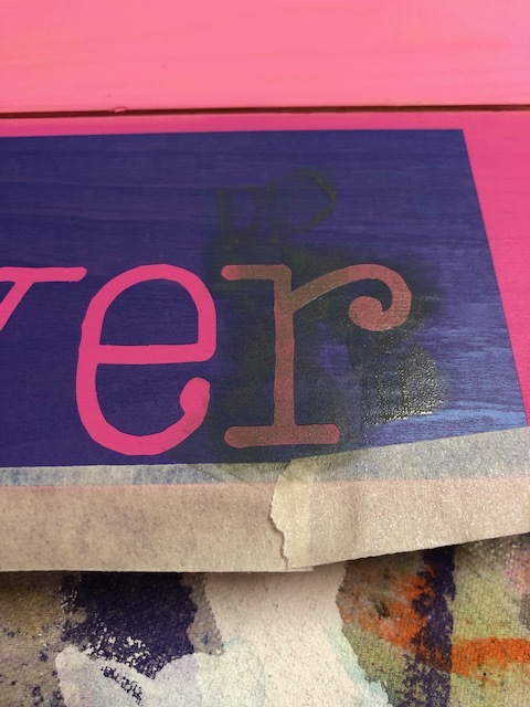 Make your own Valentine's Day pallet sign, easy step by step tutorial