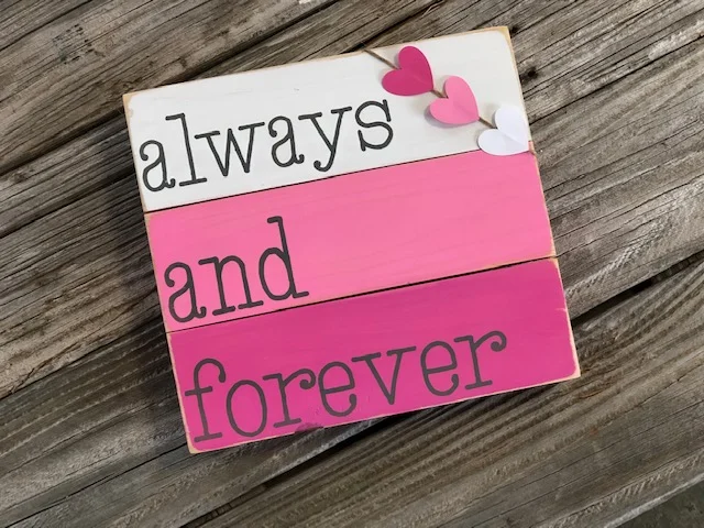 Make your own Valentine's Day pallet sign, easy step by step tutorial