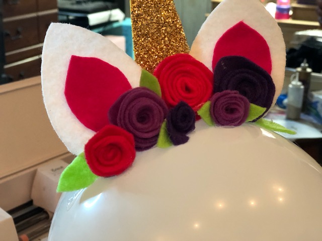 DIY unicorn birthday party centerpiece