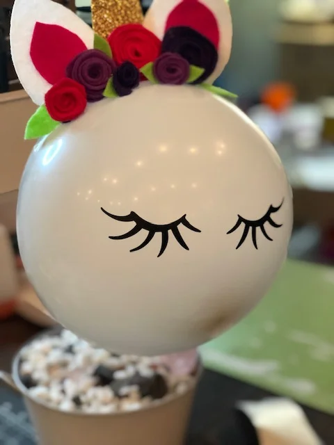 DIY unicorn birthday party centerpiece