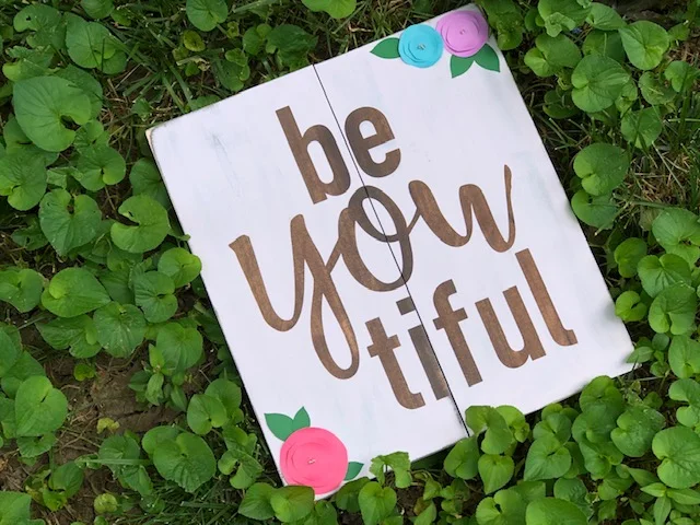 DIY stenciled beYOUtiful pallet style wood sign