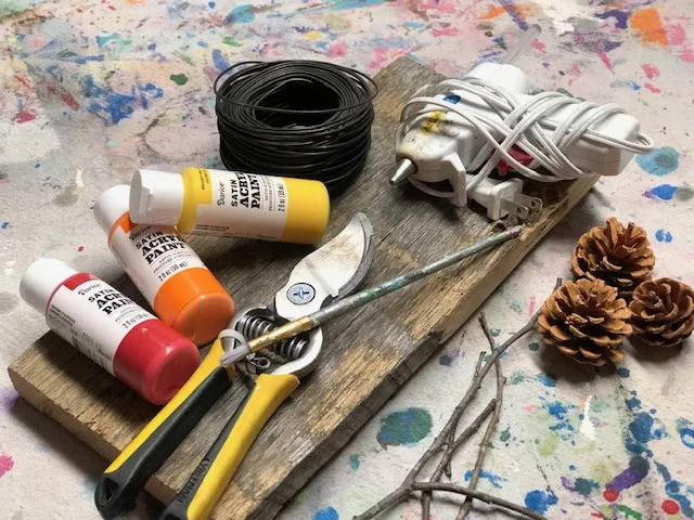 Easy pine cone door hanger DIY