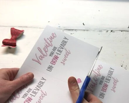 How to use Cricut explore to create faux leather hair bows. Making hairbows with Cricut cutting machine in design space.