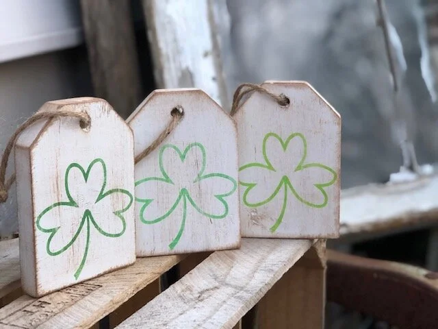 DIY adult craft kit, mini wooden tags unfinished blanks, how to make mini wood signs, spring crafts for adults, St. Patrick's Day craft