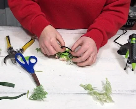 DIY corsage made with faux flowers. How to make a corsage for little girls with fake flowers from Walmart. Silk flower easy corsage for spring, prom, weddings, father daughter dance.