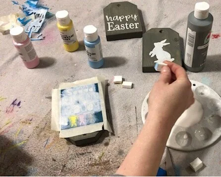 DIY mini wood tags for Easter. How to use your Cricut to make wood signs for Easter. Make your own farmhouse tray mini signs for spring. Fun rustic Easter and spring craft for adults.