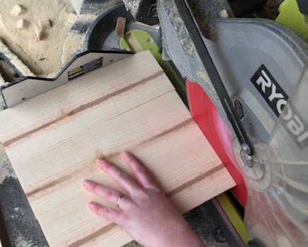 How to build a pallet style sign from new wood. Make your own pallet sign. Build a rustic style pallet sign.
