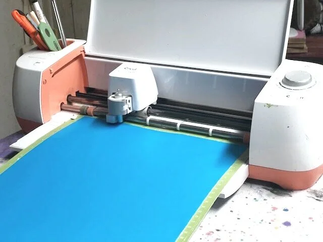 New to cricut? 10 must have supplies and accessories you need to get started with your CRICUT 