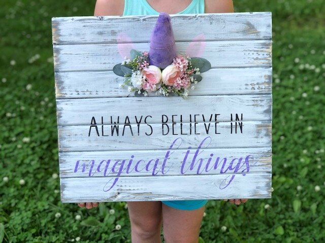 DIY How to make a RUSTIC UNICORN sign + FREE SVG