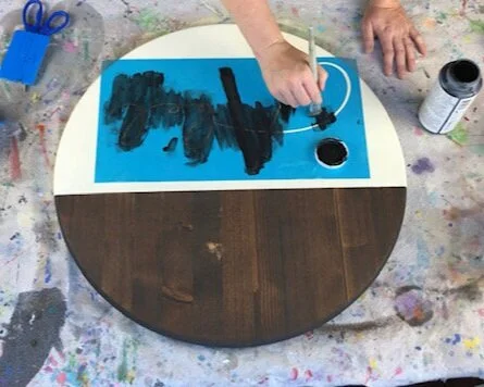 DIY modern farmhouse round last name established sign. How to make a personalized round wood sign. DIY round wood door hanger for last names. Half stained half painted round wooden sign how to tutorial.