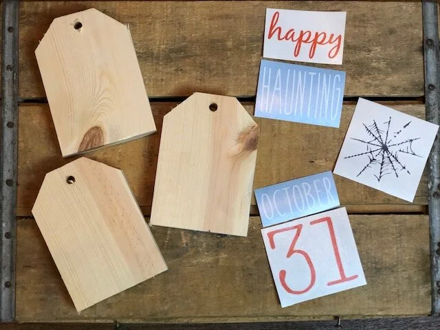 DIY Halloween wood tags, how to make your own rustic mini wood tags for your tiered tray decor. DIY craft kit for adults