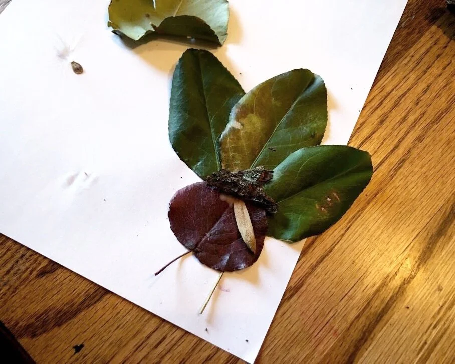 Leaf art with kids. Fun and easy leaf people and leaf turkeys for kids to make with their parents. Fun outdoor fall craft project to do with kids of all ages.