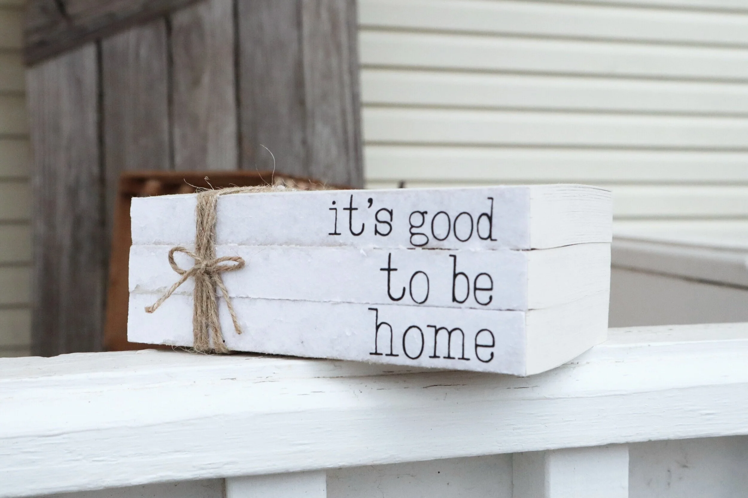 DIY farmhouse Dollar Tree bookstack + FREE SVG