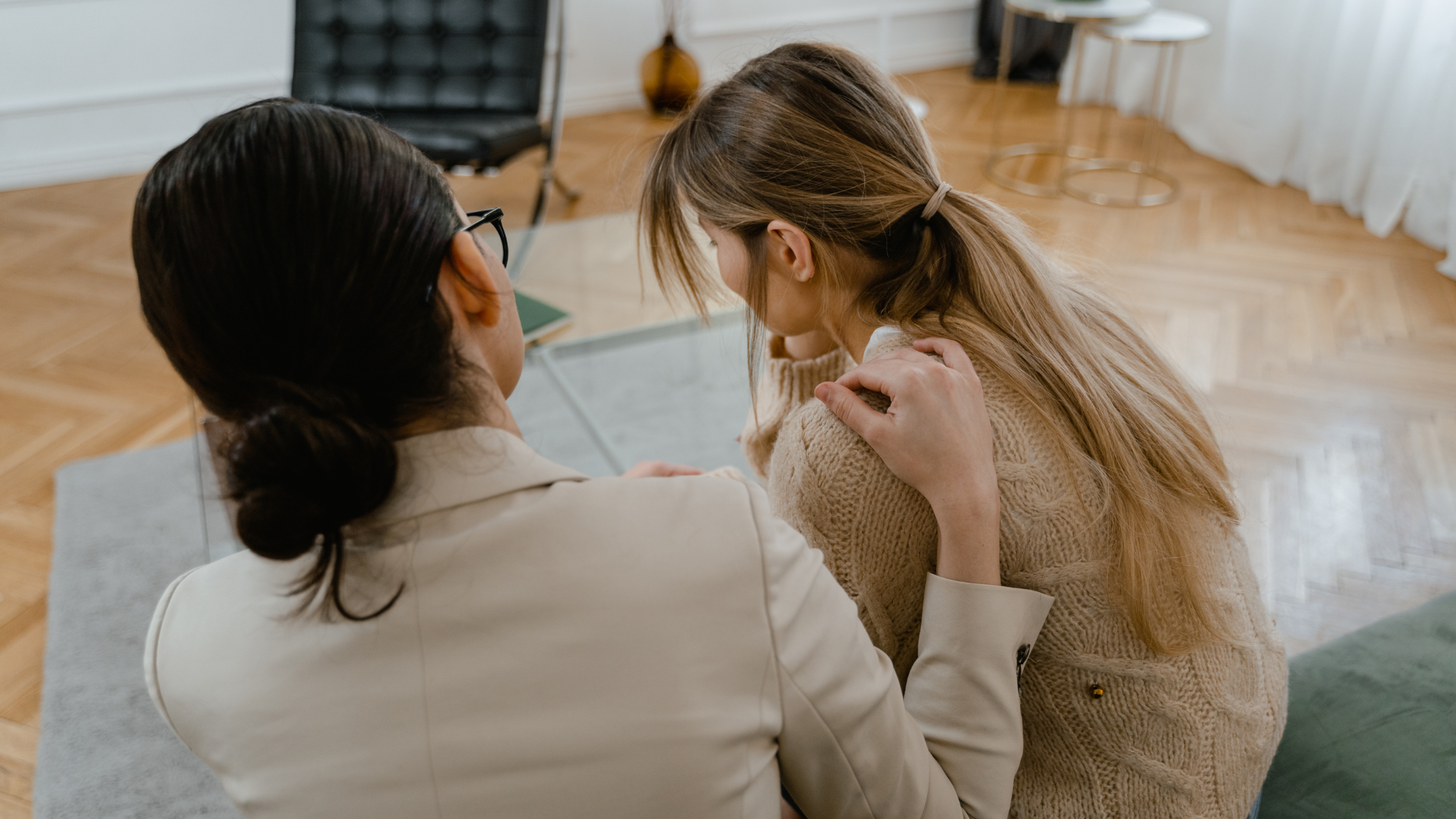 Therapy vs. Venting: Why Talking to Friends Isn’t the Same as Seeing a Therapist