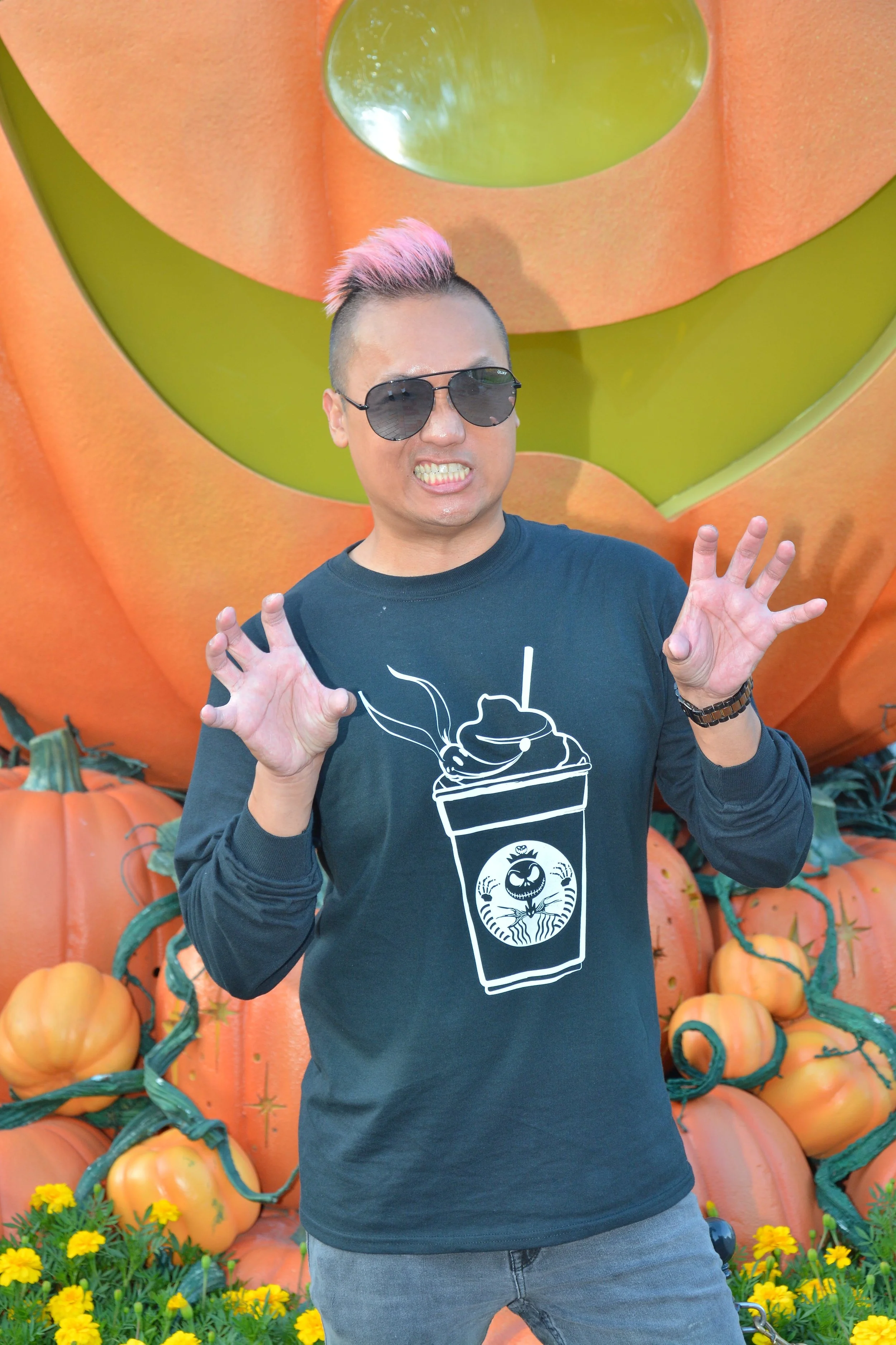 What's This? What's This?