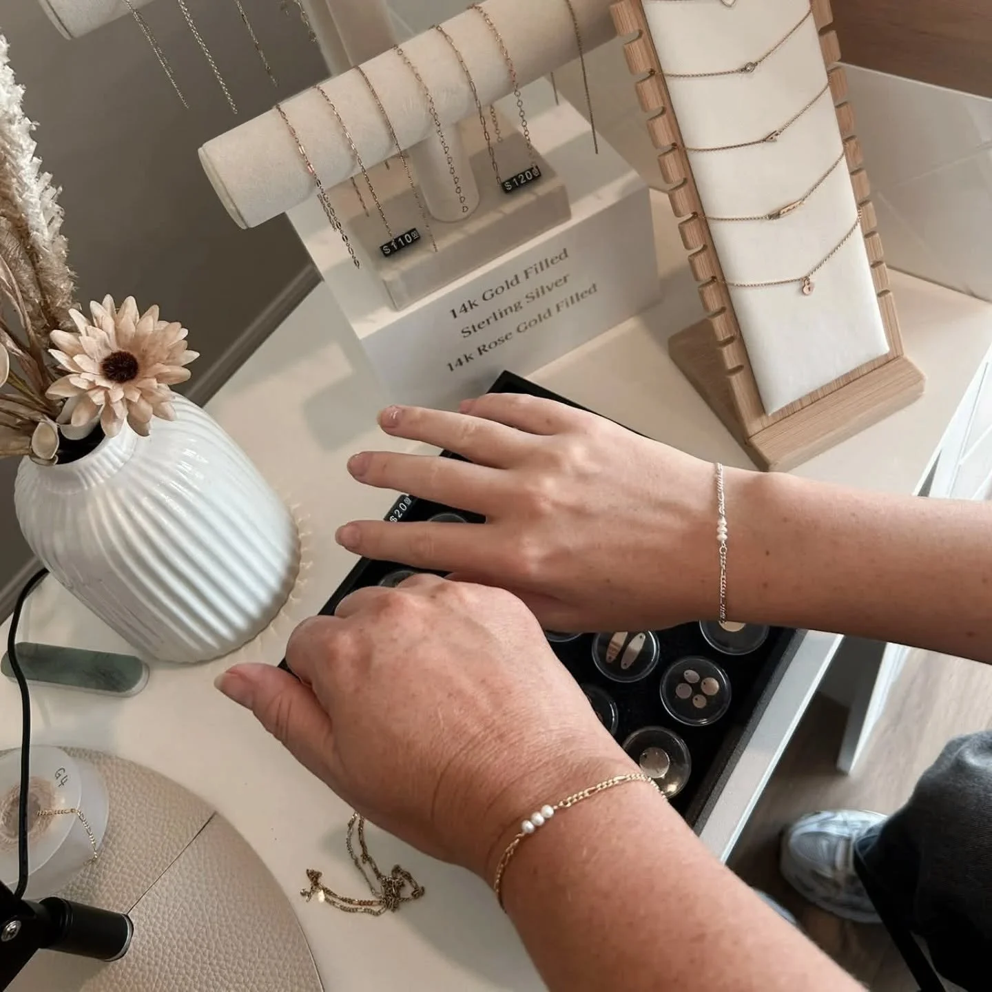 Mother&rsquo;s Day is this Sunday! 🌸 If you&rsquo;re still looking for something special, why not skip the usual flowers and gift an experience instead? Our permanent jewellery is the perfect way to spend some time together - get matching 'forever' 