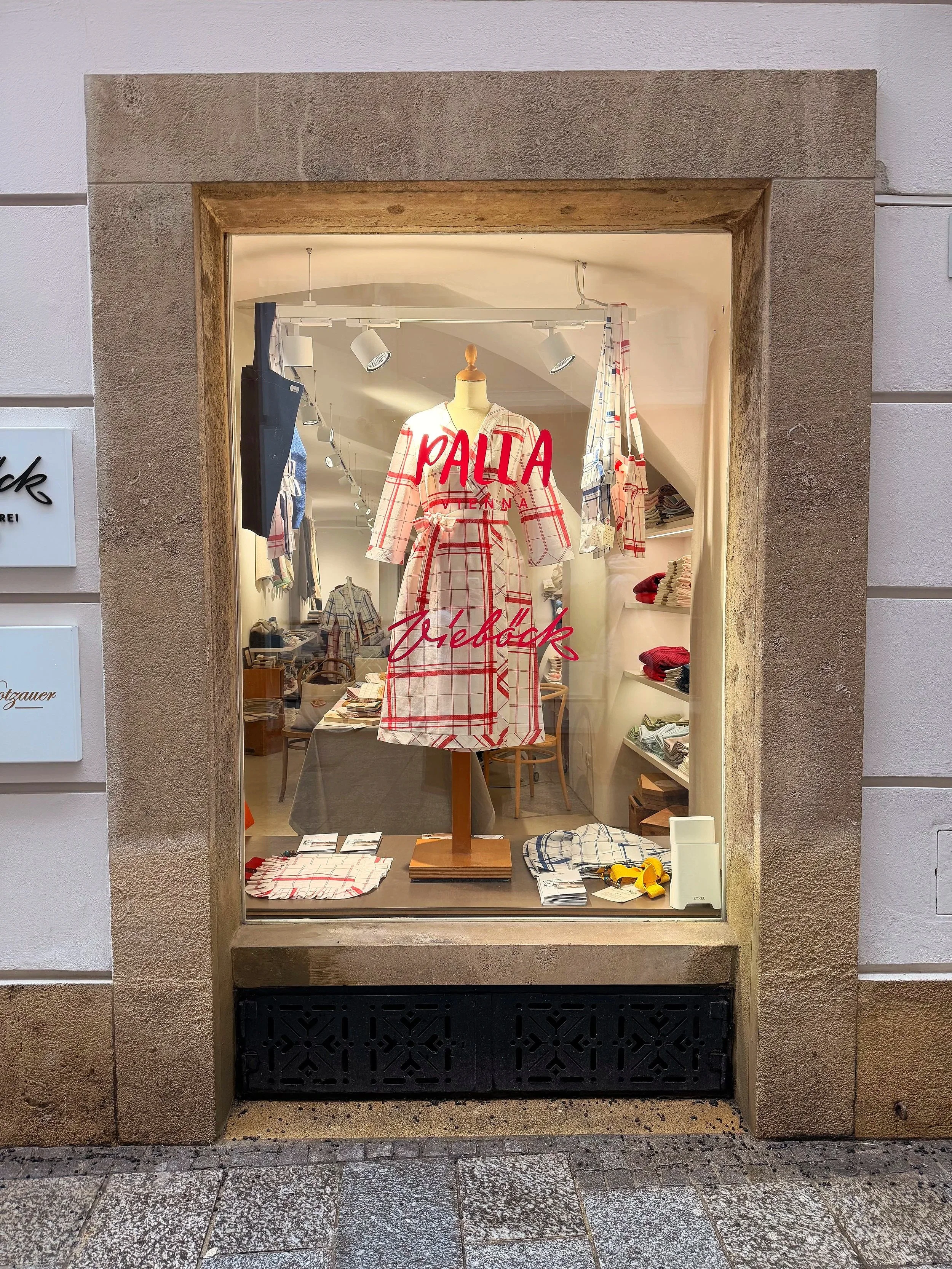 VIEBÖCK Wien x PALLA Vienna