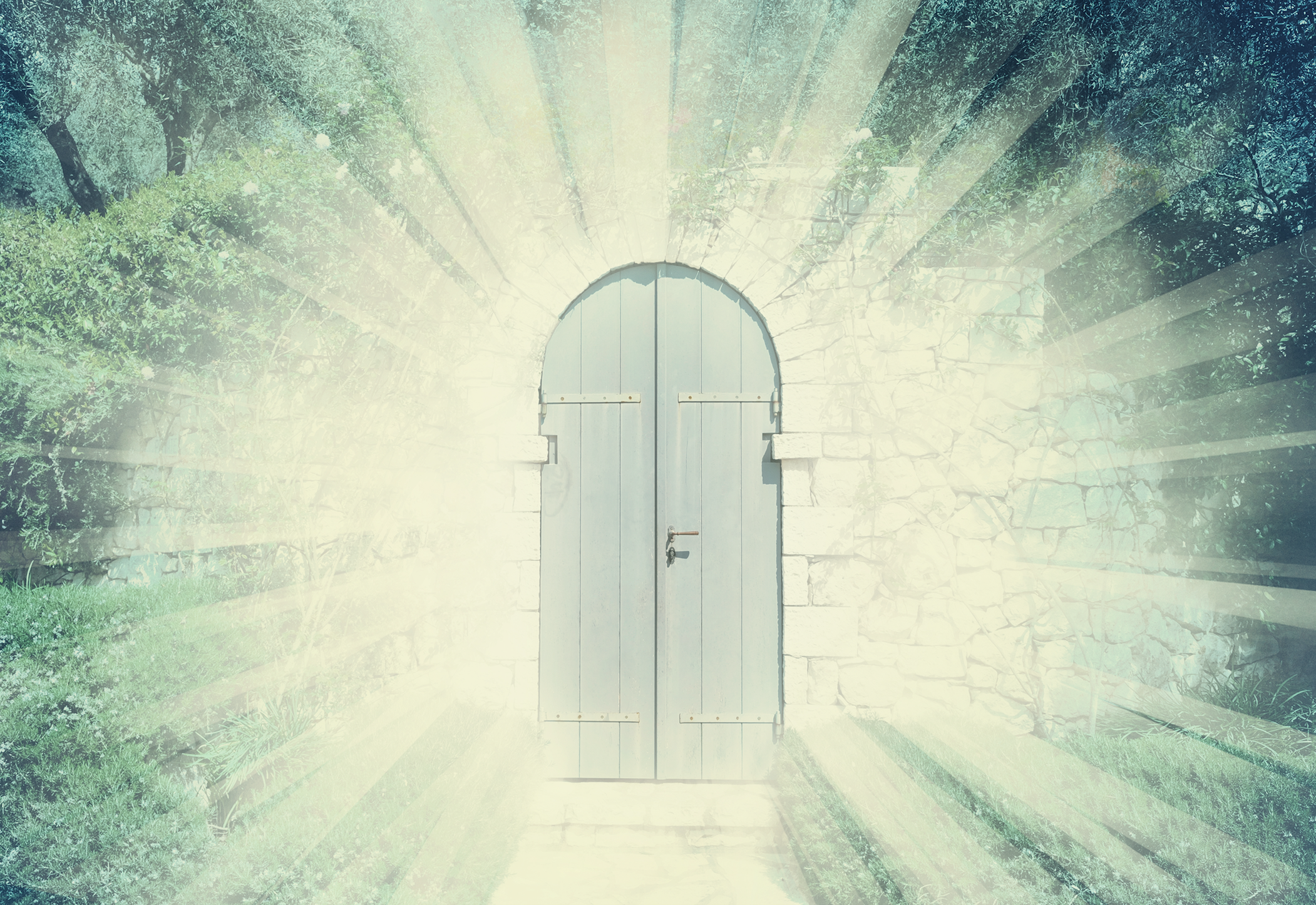 Песня вот и дверь черную открой. Дверь в рай. Сказочная дверь. Приоткрытая дверь.
