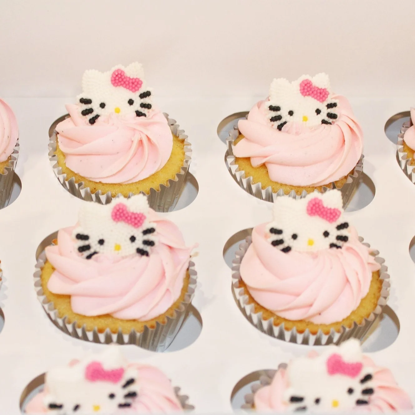 hello kitty cupcakes (1).jpeg
