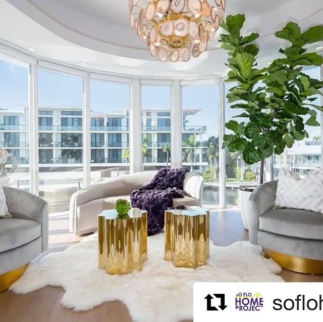 So exited that one of my favorite project will be featured on channel Local 10, tomorrow Saturday at 11am. Join us to take a tour of this #beautifulhome while we talk about fun way to integrate an organic design in your home bringing the nature in. #