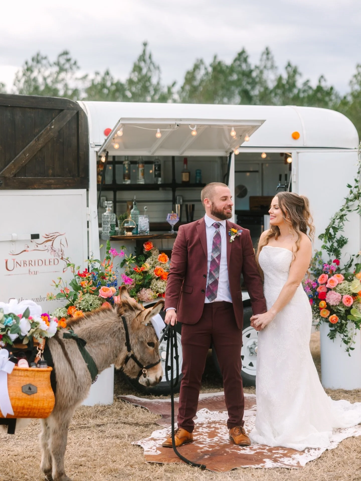 &ldquo;Spring in Yellowstone&rdquo; is a VIBE 

A little bit western and a whole lot of color with some of the absolute best vendors in North Florida and a STUNNING new venue @northrailco and the cutest new vendors @burrobuddiesfl 

Also I NEVER coul