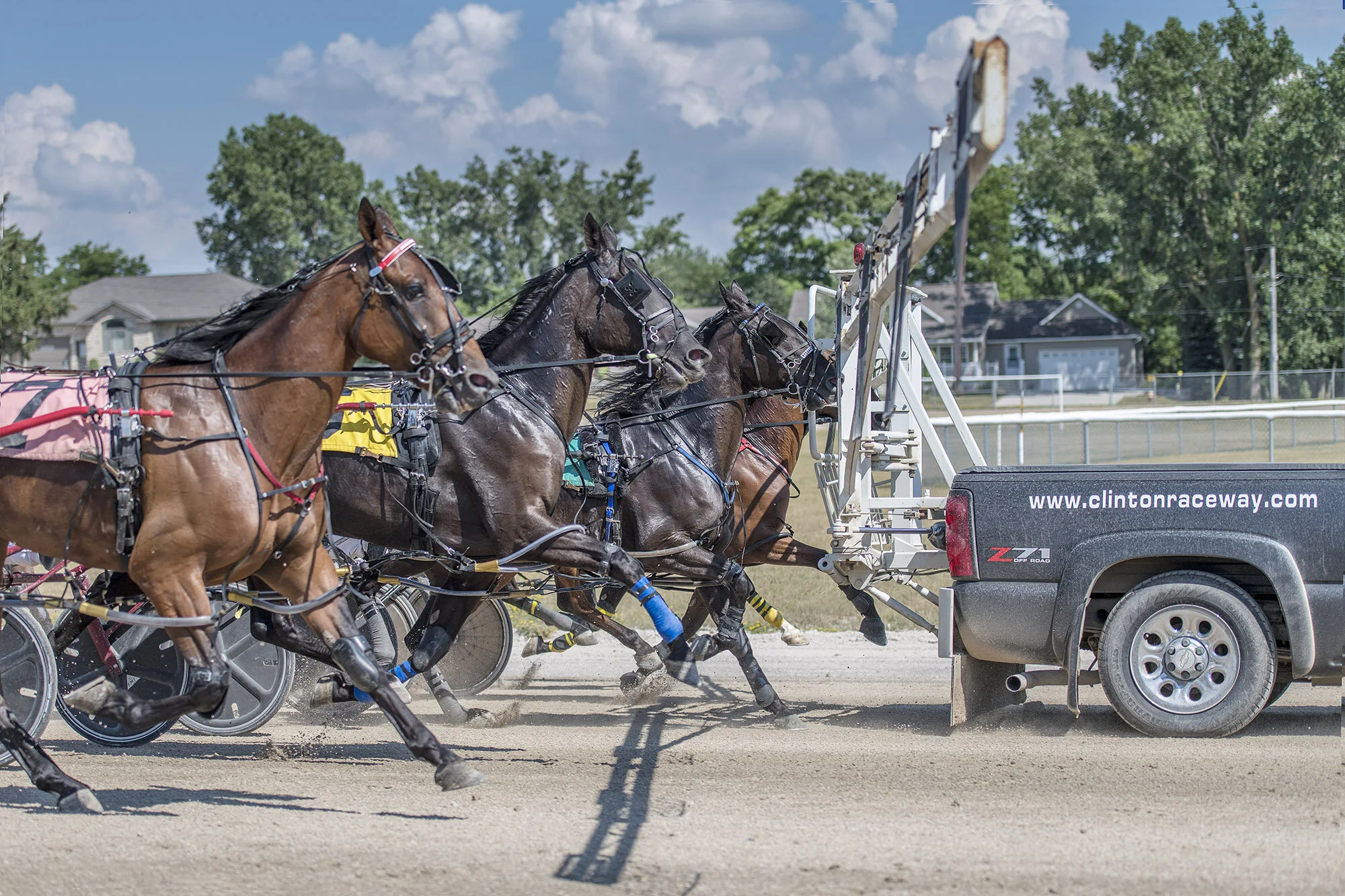 Stellar card in Clinton this Sunday for Kin Pace Elims