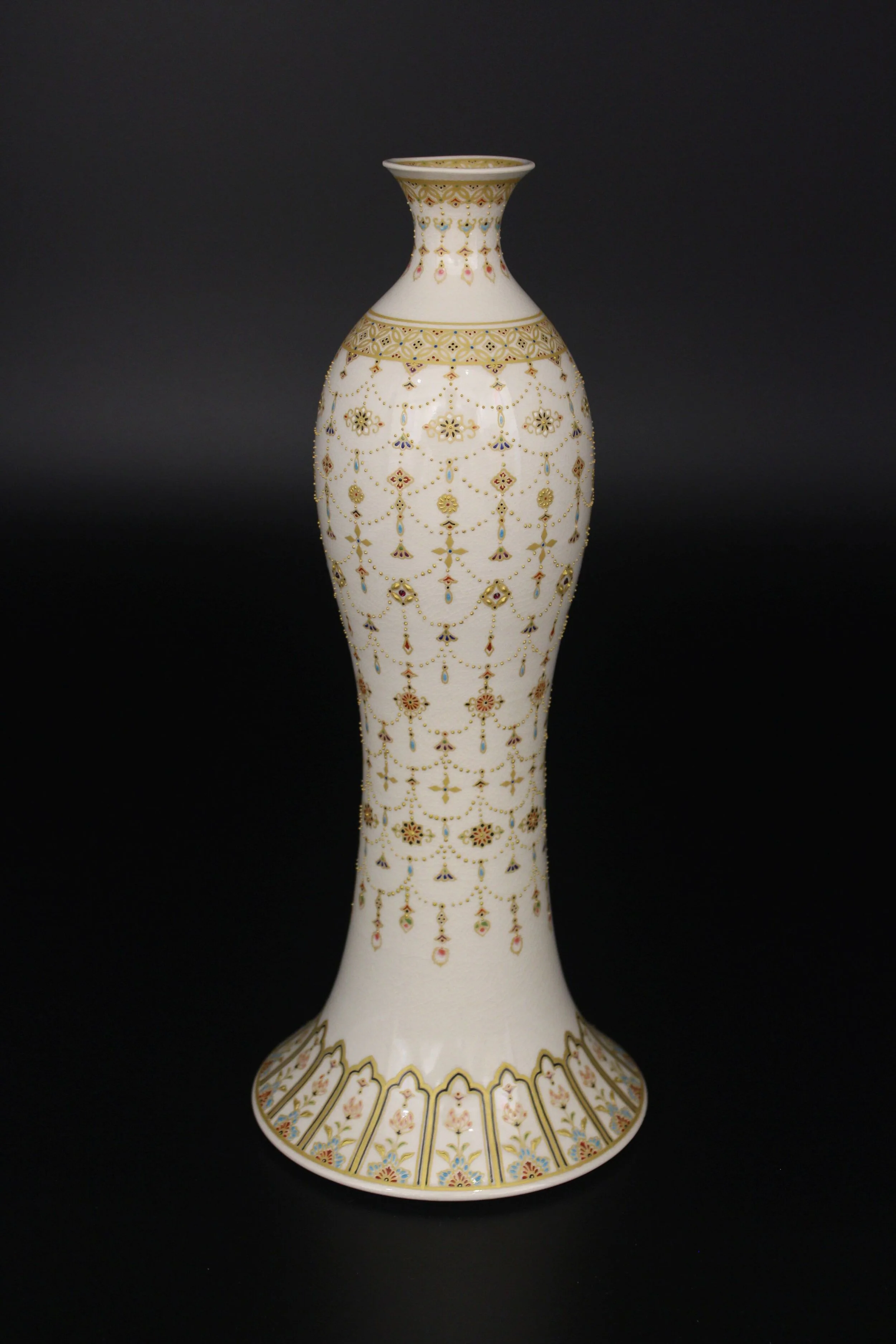 Yoraku Pattern Vase 3