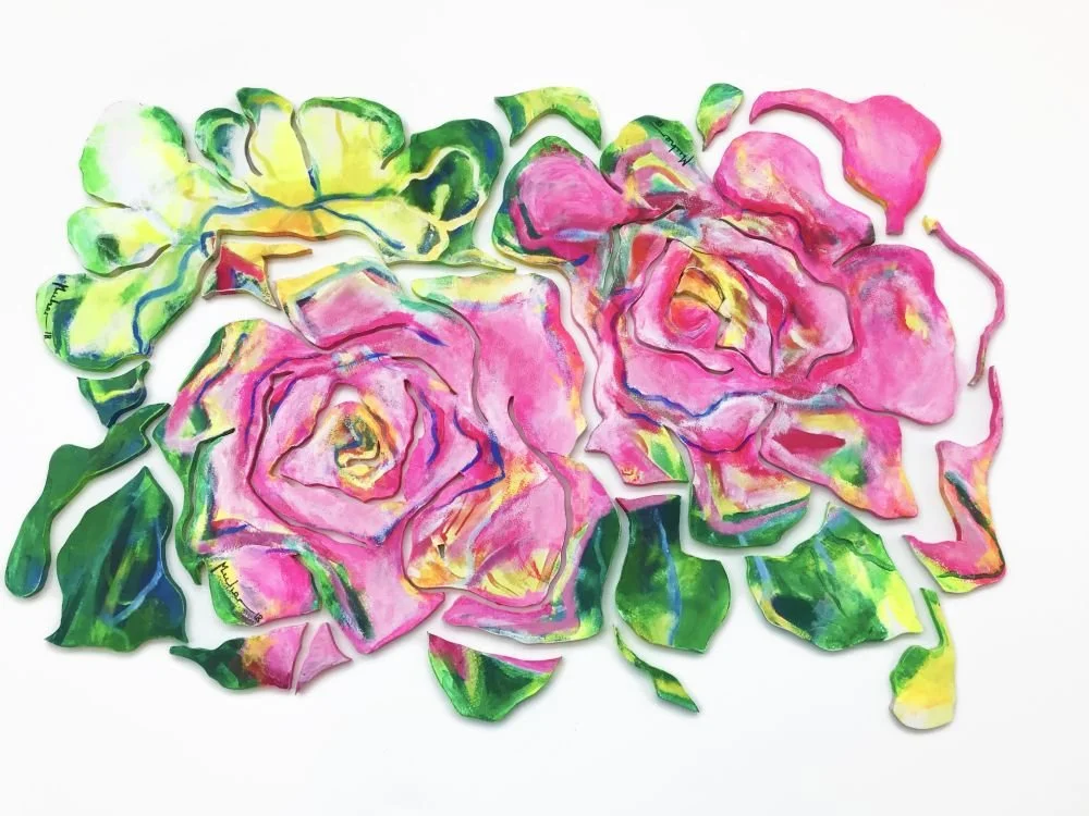 Floral Pared pink roses composition, 2018