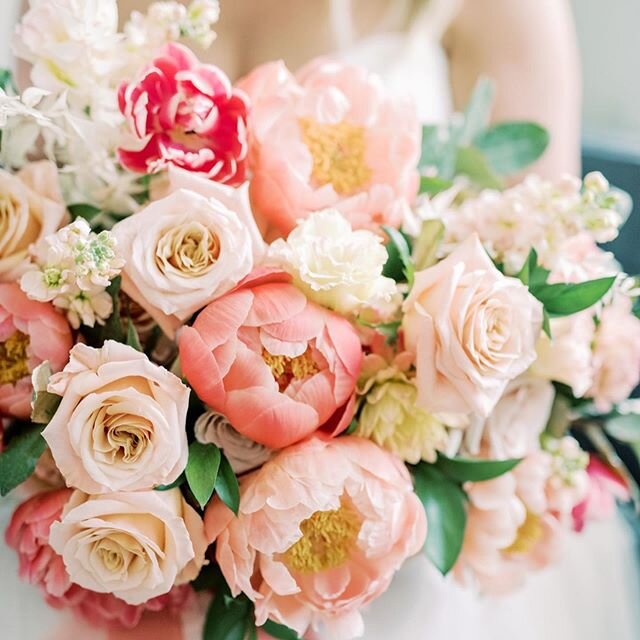 when a bride gives you full creative freedom &amp; only requests a bouquet that is &ldquo;extra&rdquo; &gt;&gt;&gt; this couple + these vendors + this intimate wedding day was so perfect. photographer: @ashleyupchurchphoto planning: @lulabellewedding