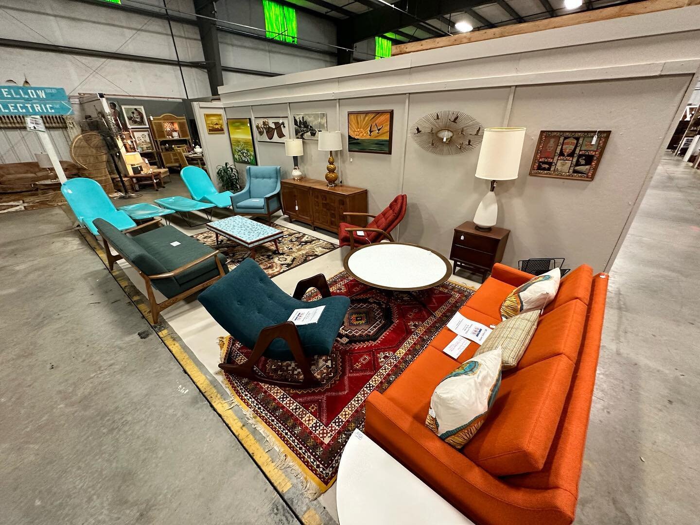 Haven&rsquo;t been by the station in a while? Well I&rsquo;d say your in for a treat! It feels like we&rsquo;ve had a bit of a makeover. Stop by to see all of the new vendors, local artists, and eclectic one of a kind #vintage and #midcentury home de