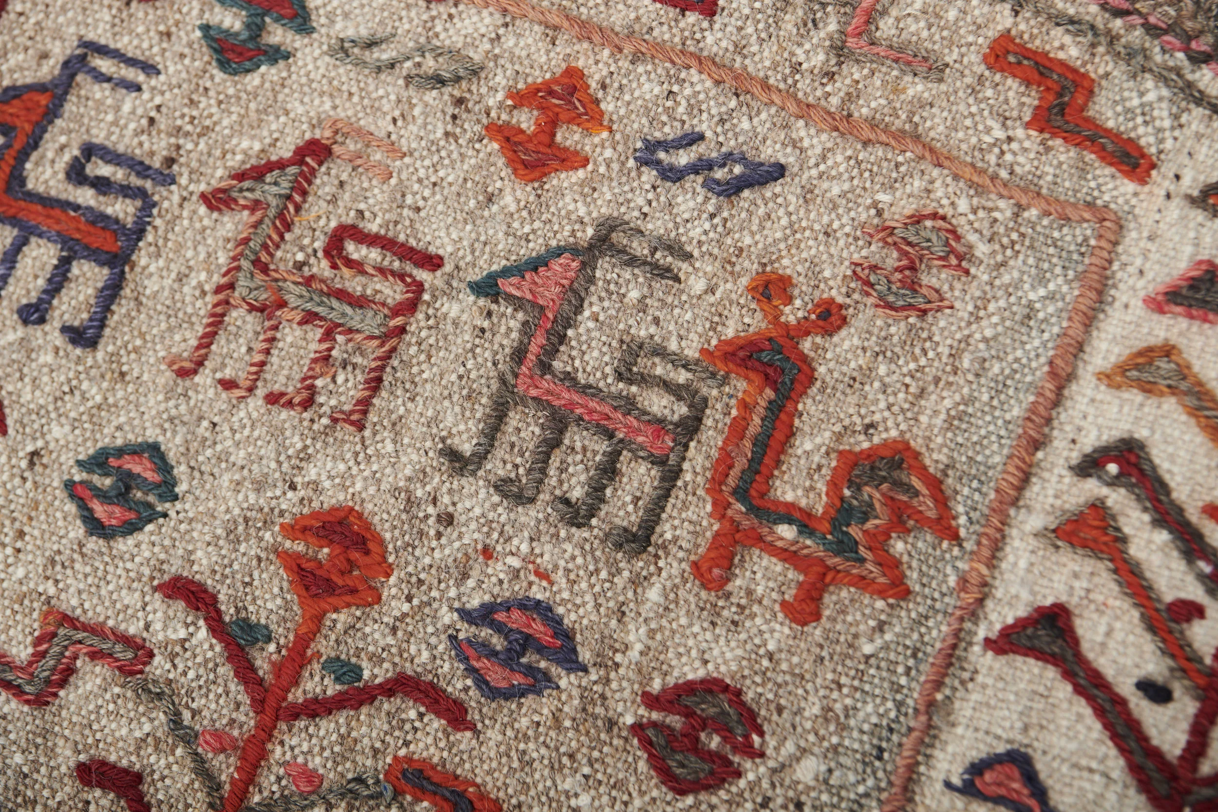 Iran - Qashqai 1970   238cm x 80cm - detail and texture - use.jpg
